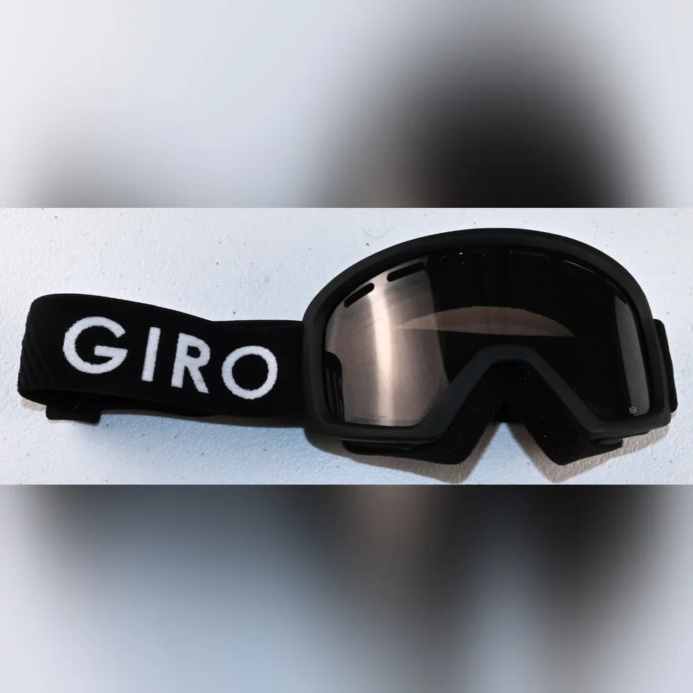 GIRO BLOK GOGGLES Youth VIVID Lens For Enhaced Clarity Anti-Fog & Ventilatio